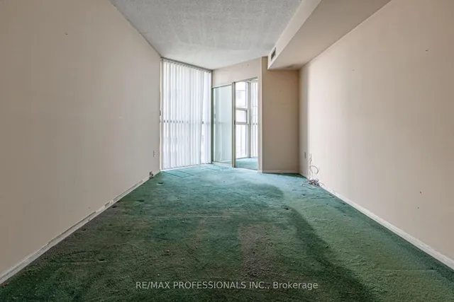 Additional image 12 of 705 King St Unit 405