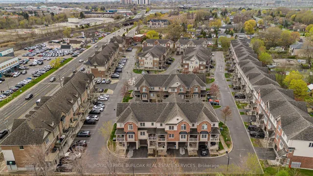 Additional image 39 of 1401 Plains Rd Unit 112