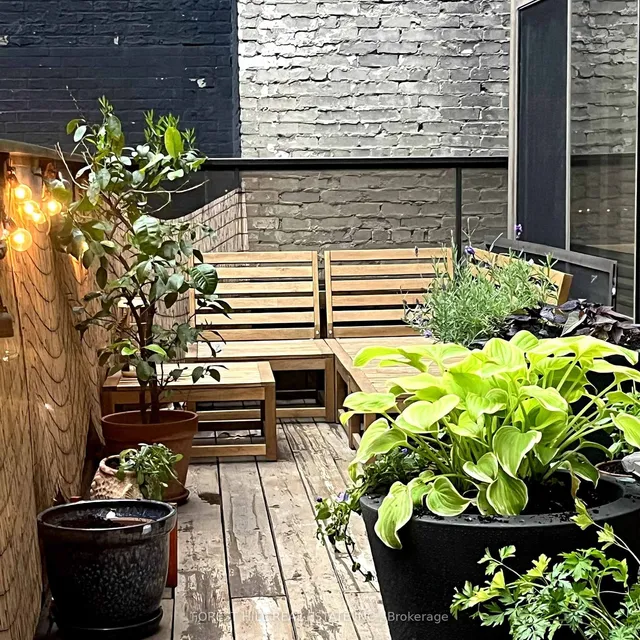 Additional image 33 of 900 Yonge St Unit 201