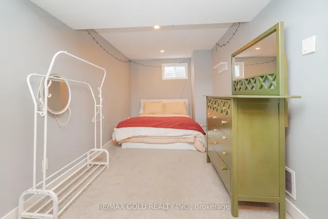 Additional image 36 of 16 Dudley Pl