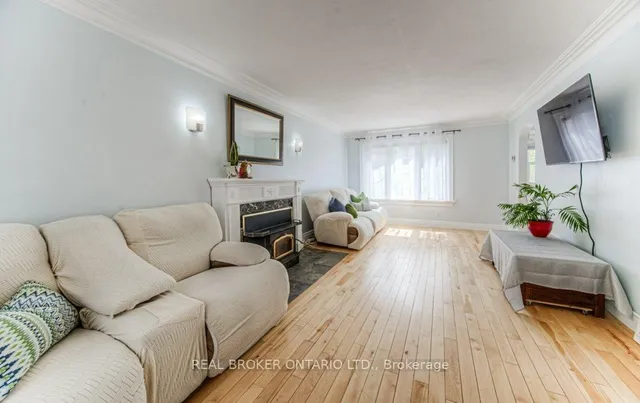 Additional image 19 of 76 Brentwood Ave