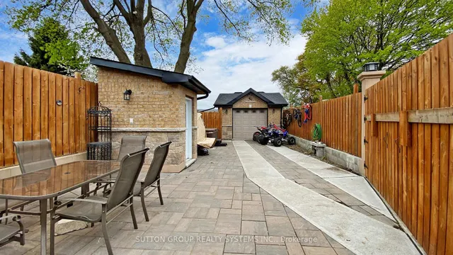 Additional image 17 of 48 Bicknell Ave