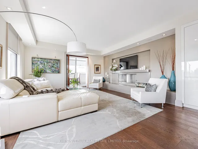 Additional image 7 of 423 Avenue Rd Unit 8