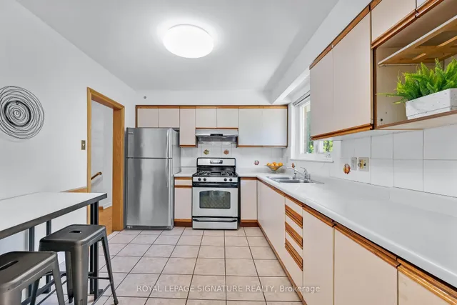 Additional image 11 of 86 Heathview Ave