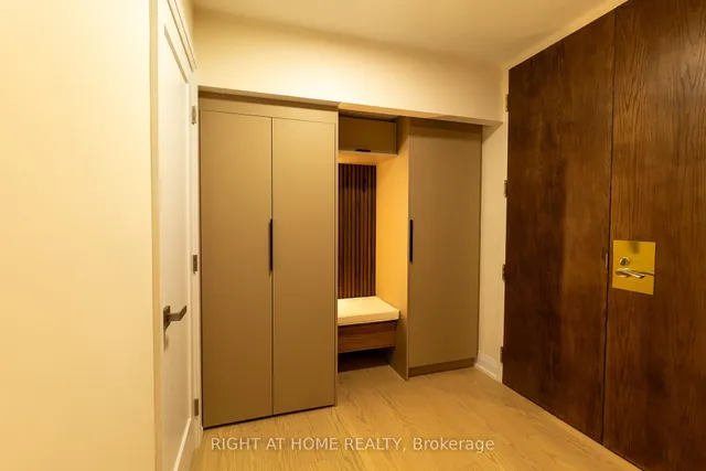 Additional image 41 of 447 Walmer Rd Unit 608