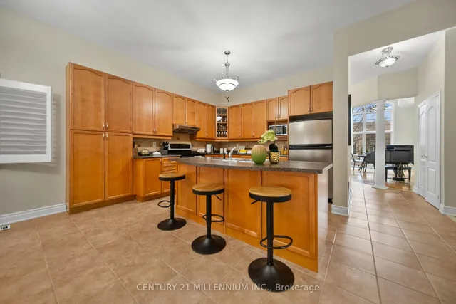 Additional image 21 of 31 Saint Hubert Dr