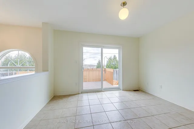 Additional image 18 of 1652 Allan Cres