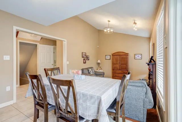 Additional image 18 of 433 Trudeau Dr