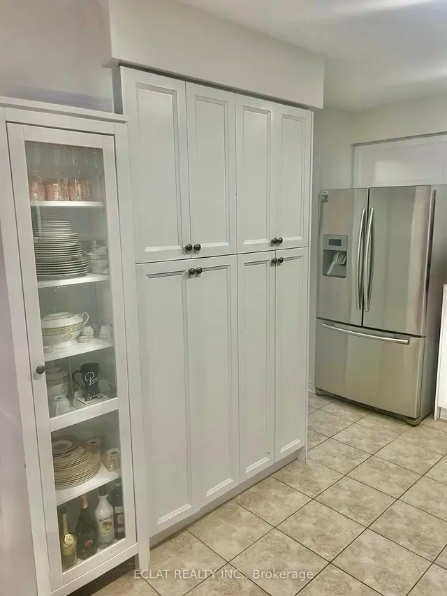 Additional image 18 of 23 Riehm St