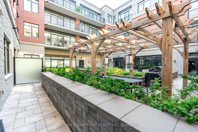 Additional image 26 of 1 Redfern Ave Unit 441