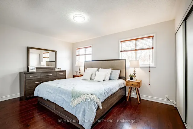 Additional image 24 of 126 Lake Louise Dr