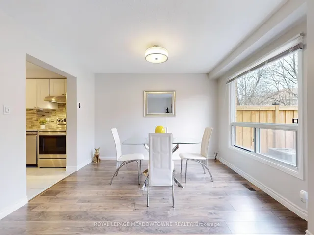 Additional image 11 of 152 Essling Ave