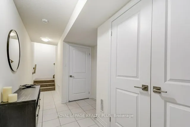 Additional image 8 of 383 Dundas St Unit 34