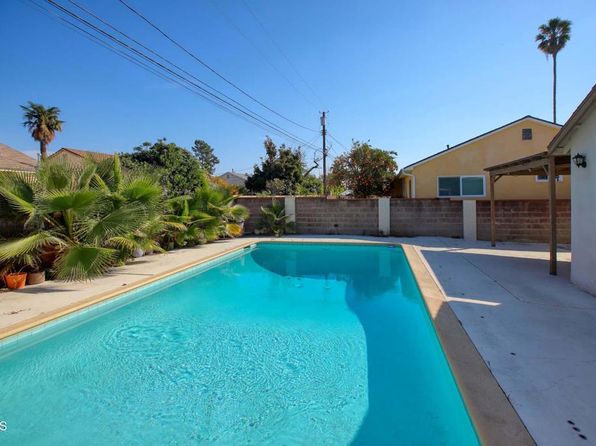9726 Mercedes Ave, Pacoima, CA 91331