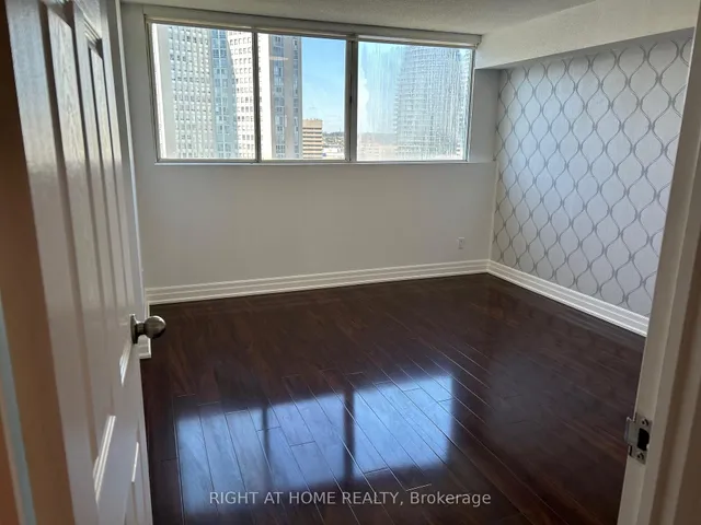 Additional image 11 of 3695 Kaneff Cres Unit Sph09