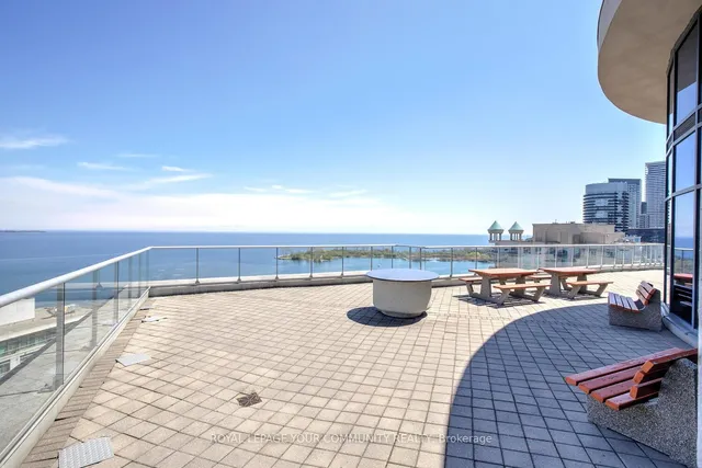 2083 Lake Shore Blvd Unit 909