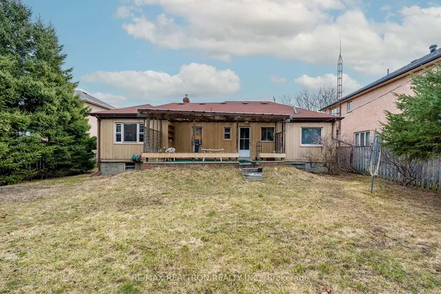 Additional image 12 of 30 Lawnview Dr