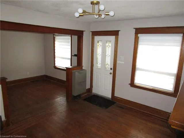 Additional image 5 of 103 Graham Ave