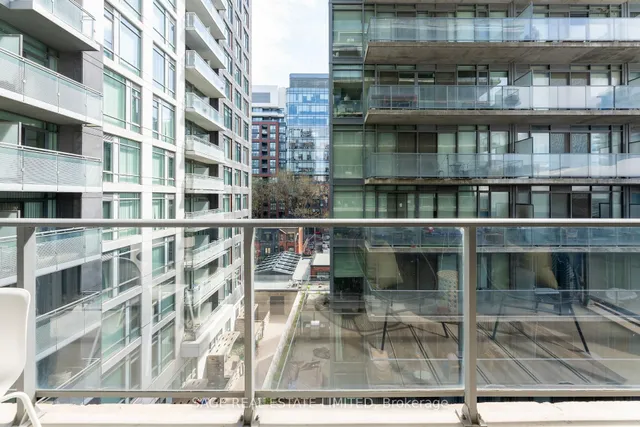 Additional image 17 of 95 Bathurst St Unit 516