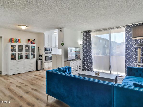 5429 Newcastle Ave APT 213, Encino, CA 91316