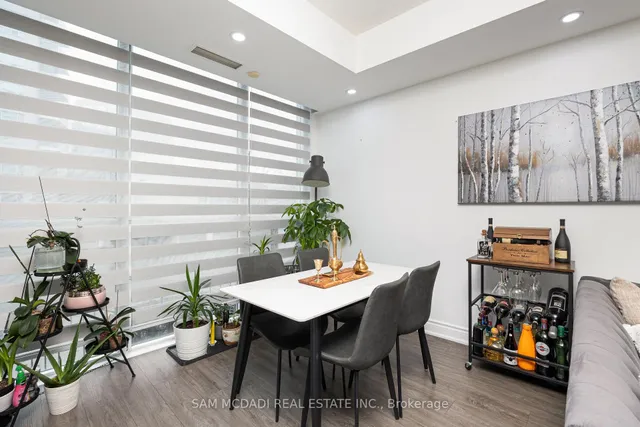 Additional image 11 of 90 Absolute Ave Unit Th119