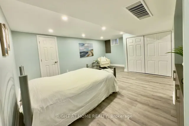 Additional image 39 of 23 Brock St