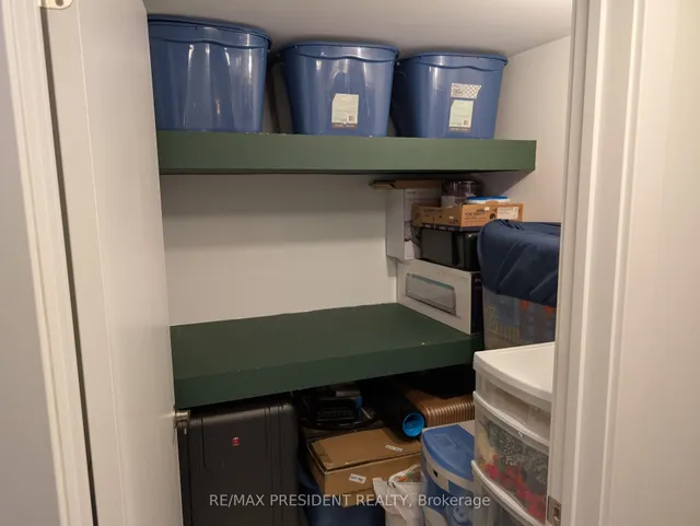 Additional image 30 of 590 North Service Rd Unit 14