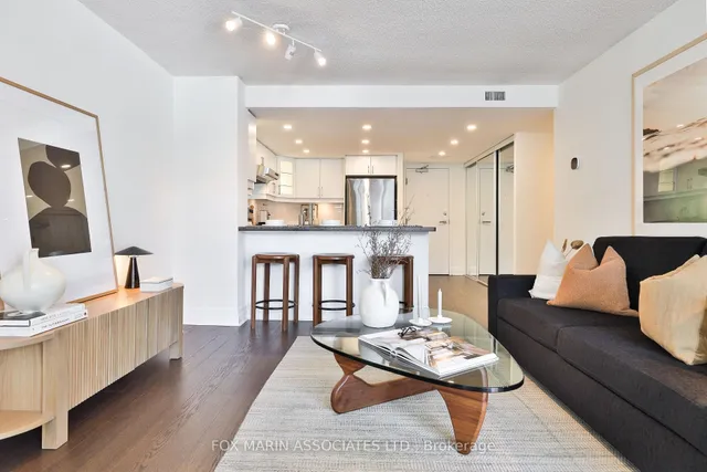 Additional image 7 of 701 King St Unit 1013