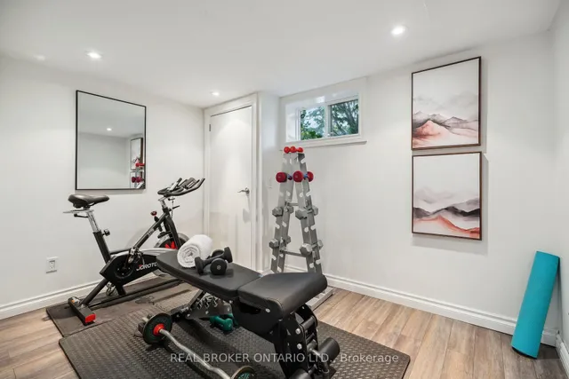 Additional image 28 of 41 Tyre Ave