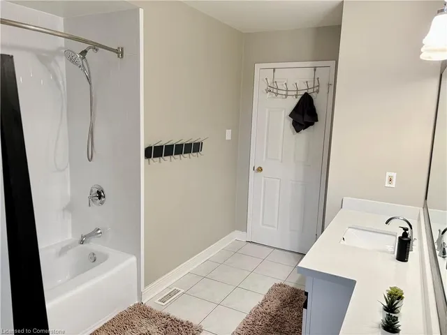 Additional image 23 of 2056 Hadfield Crt