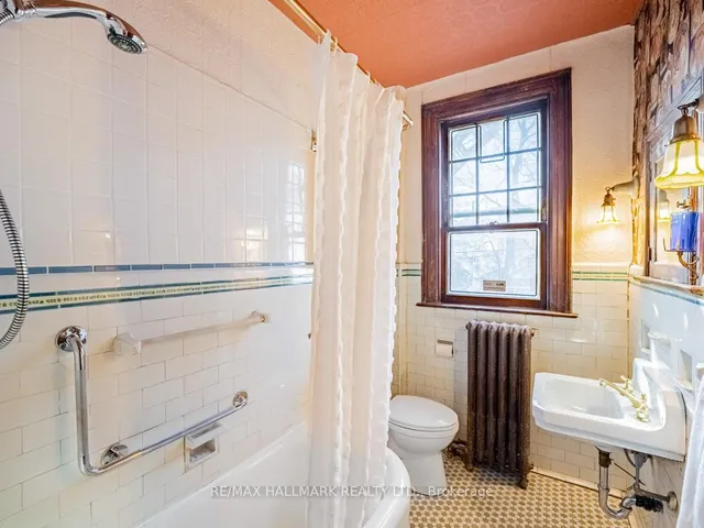 Additional image 25 of 2 Mount Royal Ave