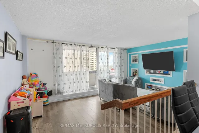 Additional image 9 of 5 San Romano Way Unit 902
