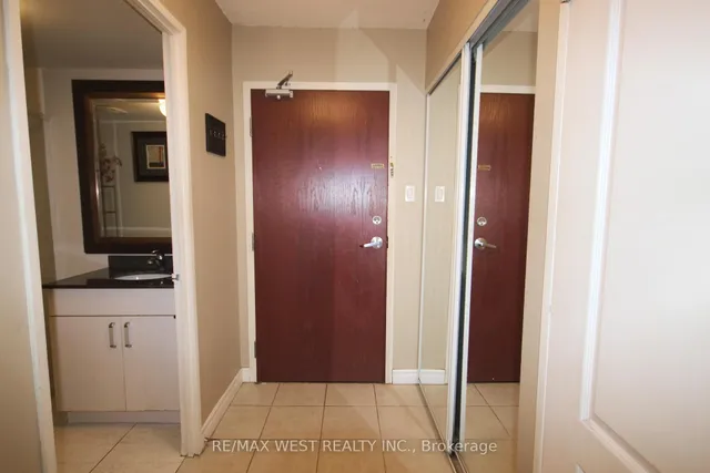 Additional image 22 of 7405 Goreway Dr Unit 202