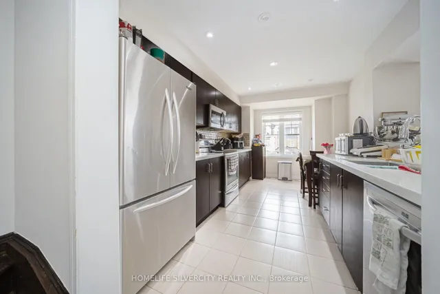 Additional image 16 of 127 Bleasdale Ave