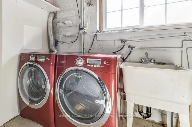 Additional image 36 of 174 Foxbar Rd