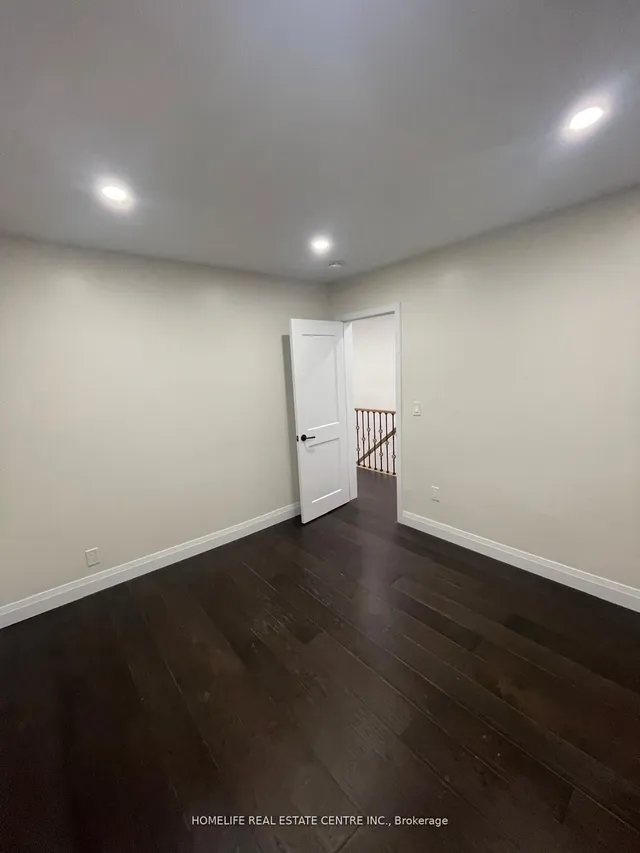 Additional image 14 of 4 Minto Ave