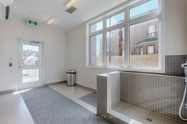 Additional image 33 of 385 Osler St Unit 202