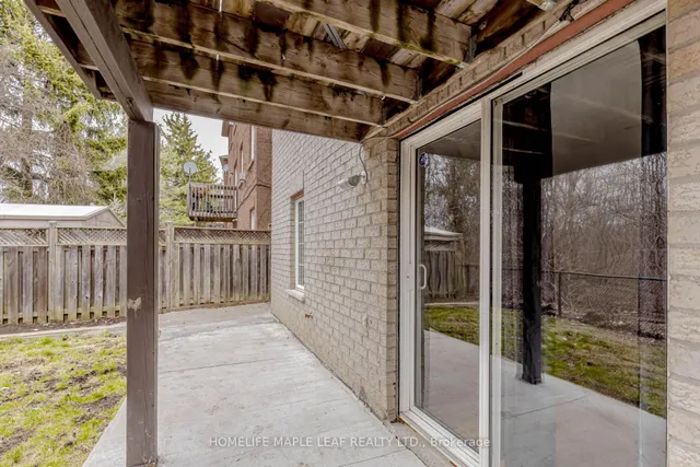 Additional image 34 of 72 Dunvegan Cres