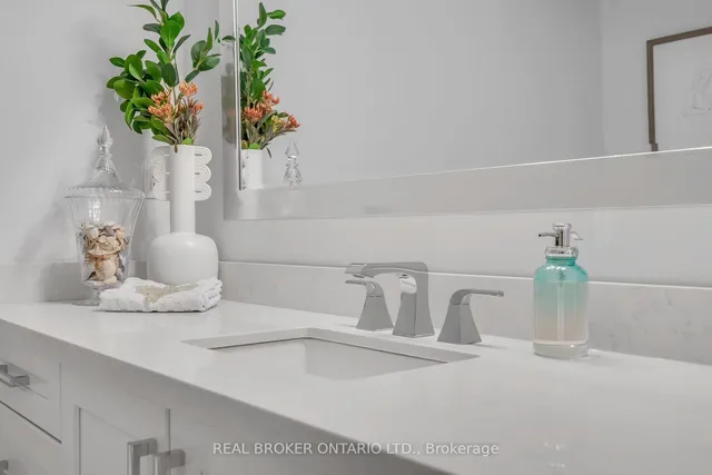 Additional image 18 of 2015 Cleaver Ave Unit 26