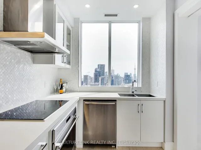 Additional image 13 of 35 Balmuto St Unit 4402