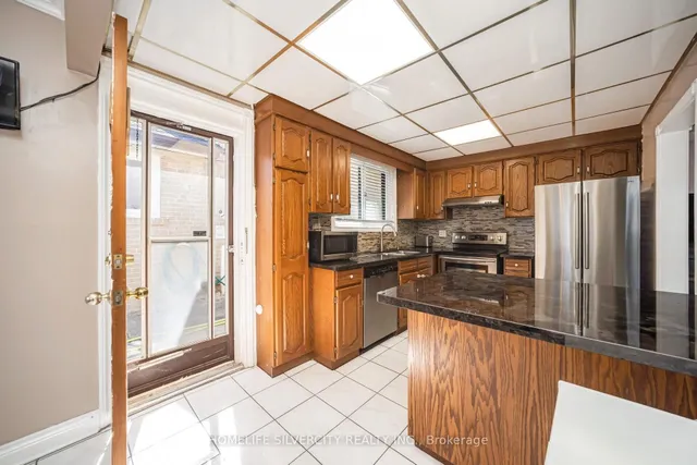 Additional image 21 of 4 Benstrow Ave