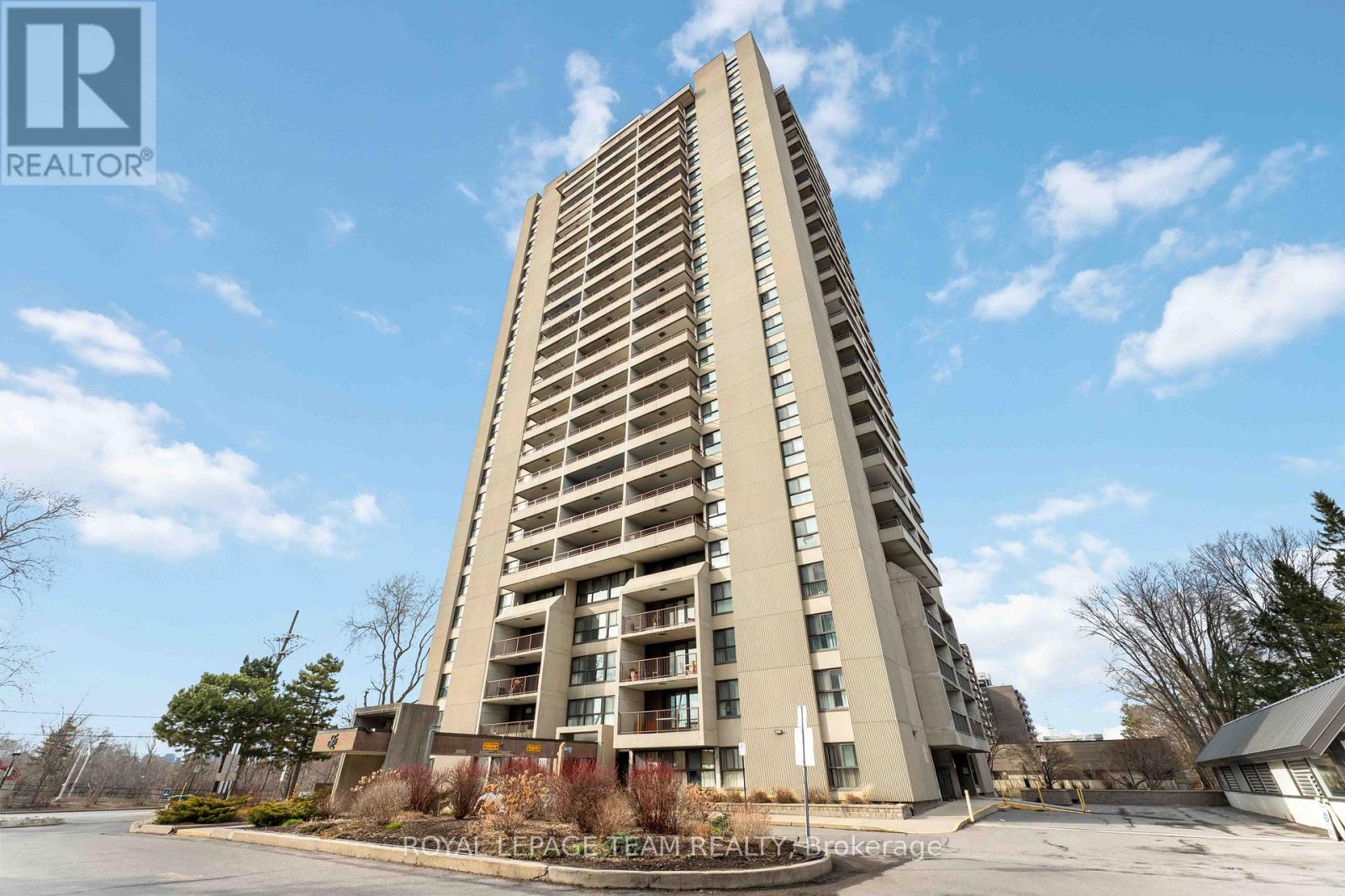 2005 - 1785 FROBISHER LANE|Ottawa, Ontario K1G3T7