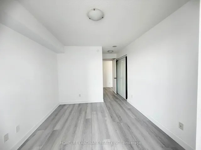 Additional image 13 of 255 Village Green Sq Unit 1803