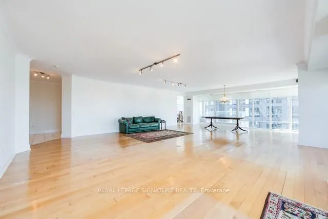 Additional image 10 of 2181 Yonge St Unit 3103