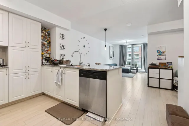 Additional image 21 of 3091 Dufferin St Unit 731