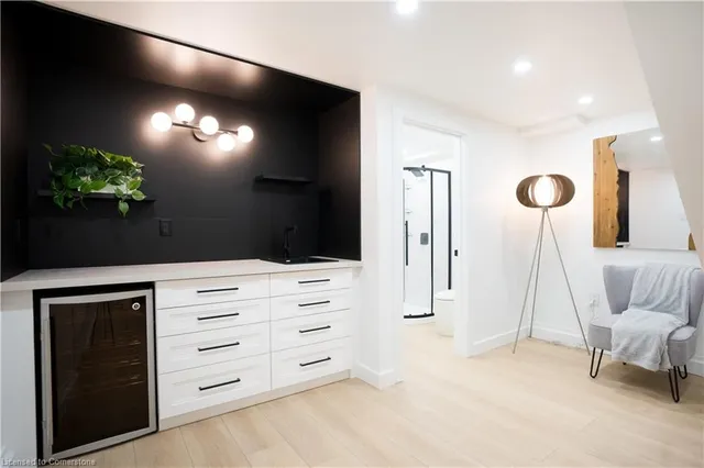 Additional image 47 of 2260 Britannia Rd