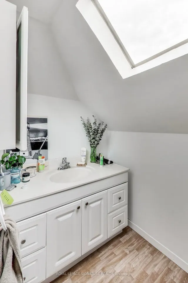 Additional image 30 of 232 Pacific Ave