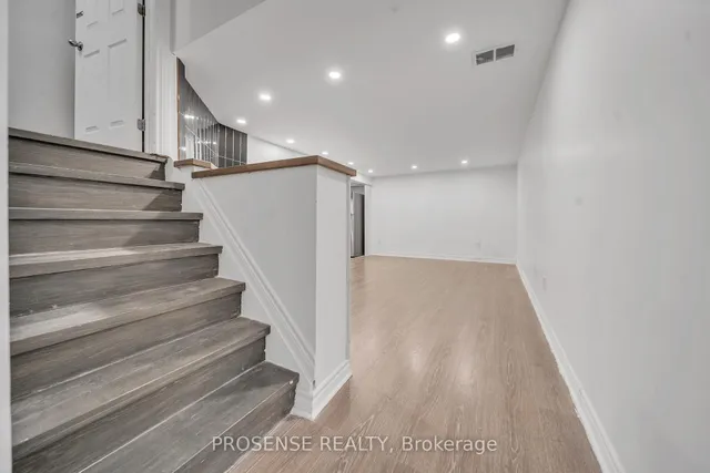 Additional image 22 of 8 Vanderbrent Cres