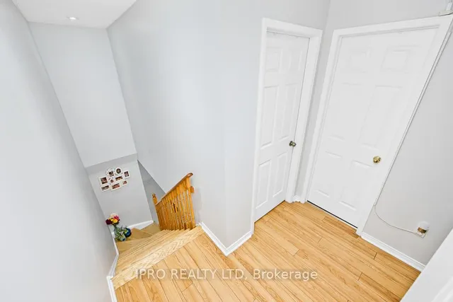 Additional image 12 of 550 Steddick Crt Unit 40