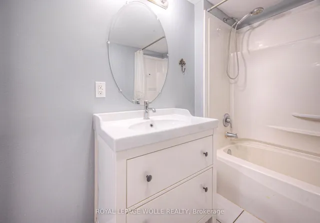 Additional image 38 of 22 Hampton Pl